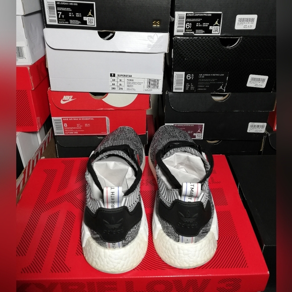 ADIDAS NMD_R1 MEN'S US SIZE 8.5 WORE TWICE NO BOX - Picture 3 of 9